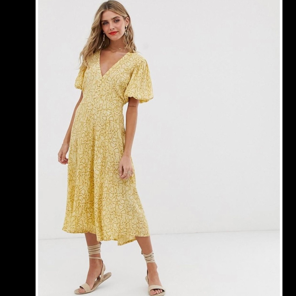 NWOT Faithful the brand Delia snake print midi dress yellow size S BD